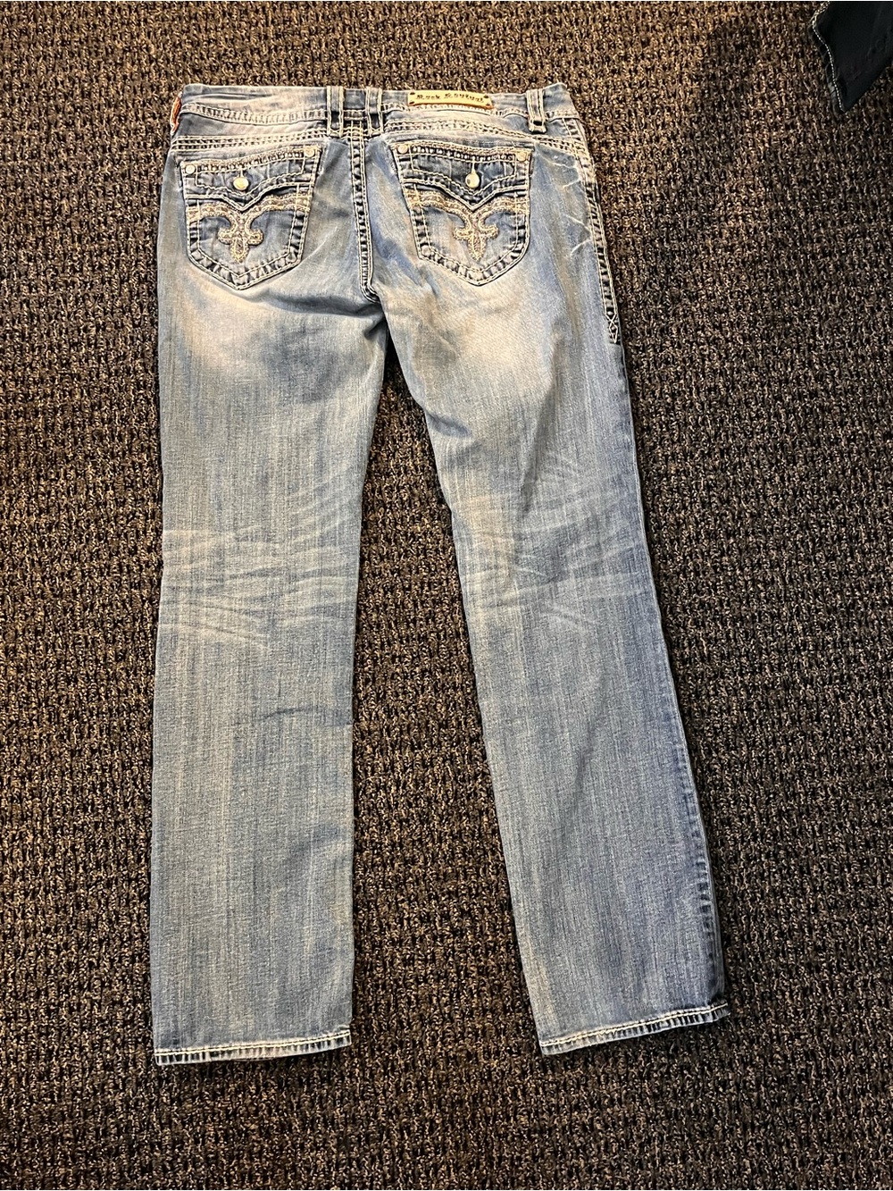 Rock Revival Jeans Light Wash Size 34 Women’s Mid Size Rhinestone Silver